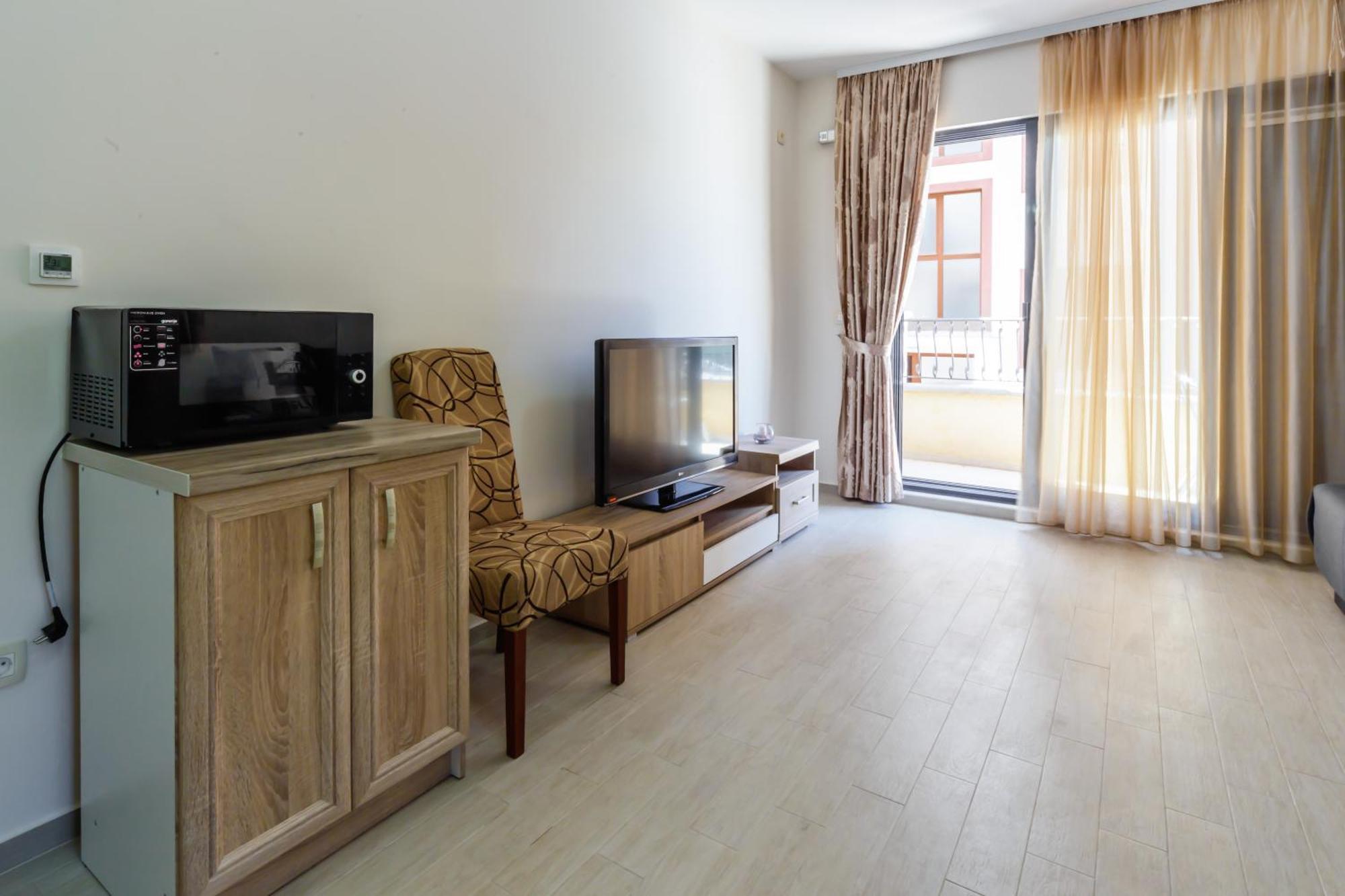 Opium Mar Apartments Petrovac Room photo