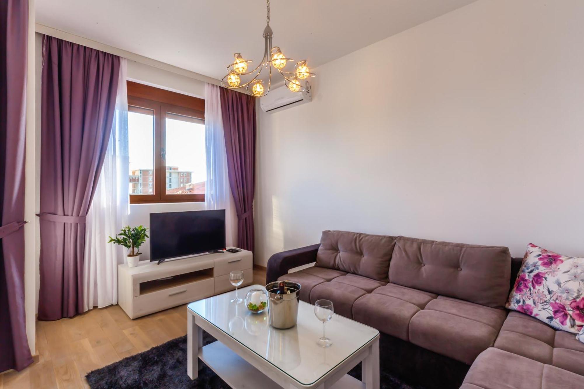 Opium Mar Apartments Petrovac Exterior photo
