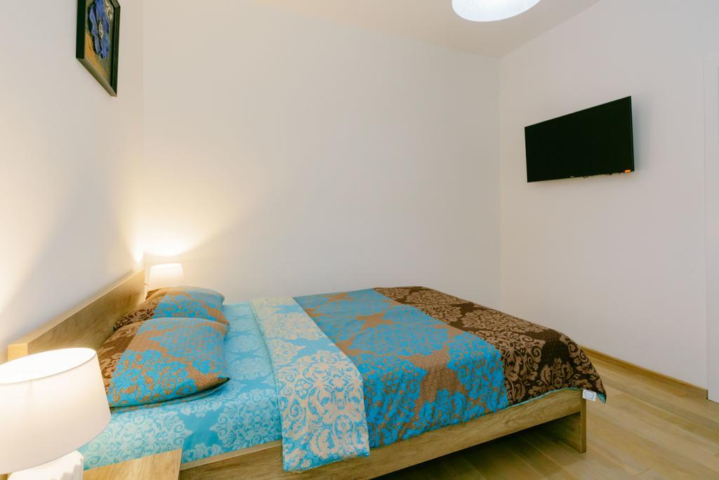 Opium Mar Apartments Petrovac Exterior photo
