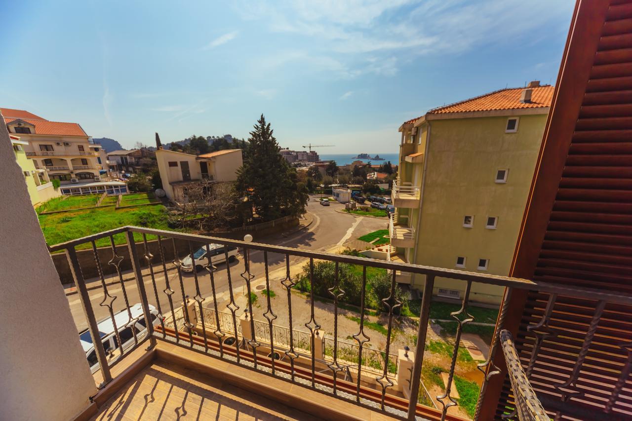 Opium Mar Apartments Petrovac Exterior photo
