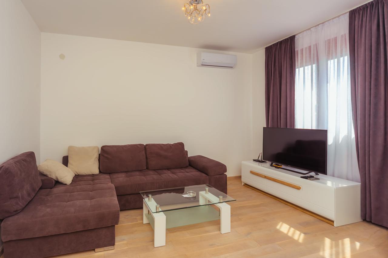Opium Mar Apartments Petrovac Exterior photo