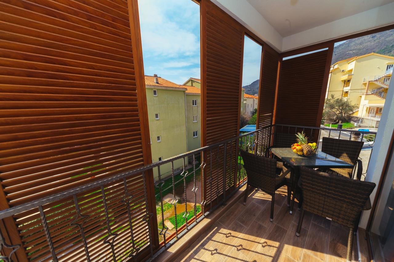 Opium Mar Apartments Petrovac Exterior photo